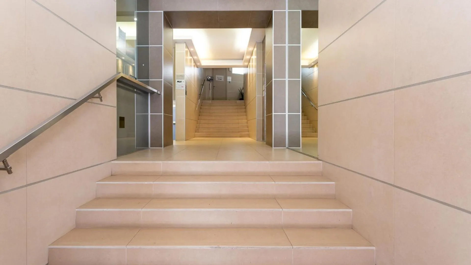 Apartment Mazzini By Halldis Milan